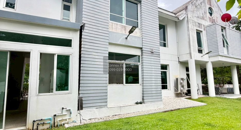 For sale 3 bedrooms house in Khan Na Yao, Bangkok