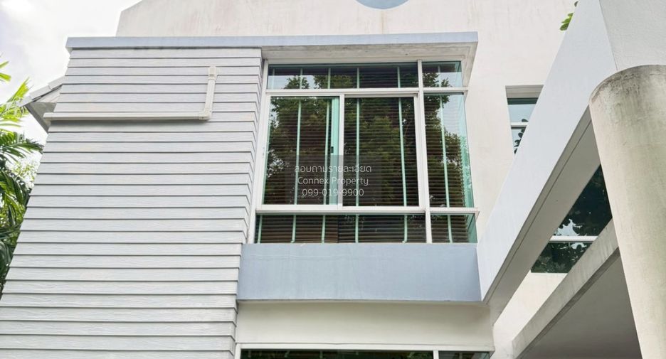 For sale 3 bedrooms house in Khan Na Yao, Bangkok