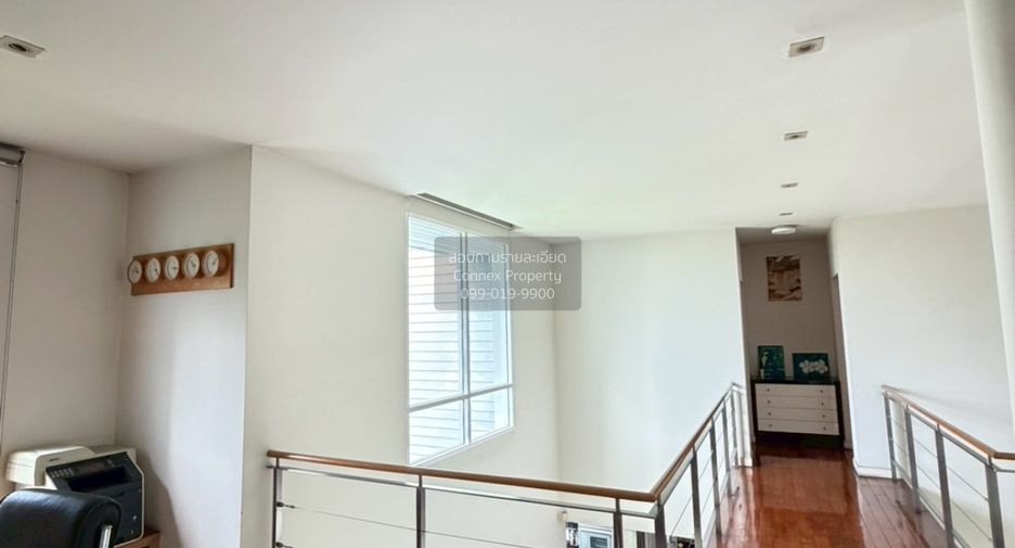 For sale 3 bedrooms house in Khan Na Yao, Bangkok