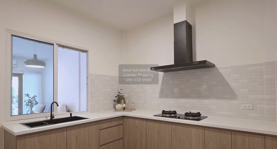 For sale 3 bedrooms townhouse in Lam Luk Ka, Pathum Thani