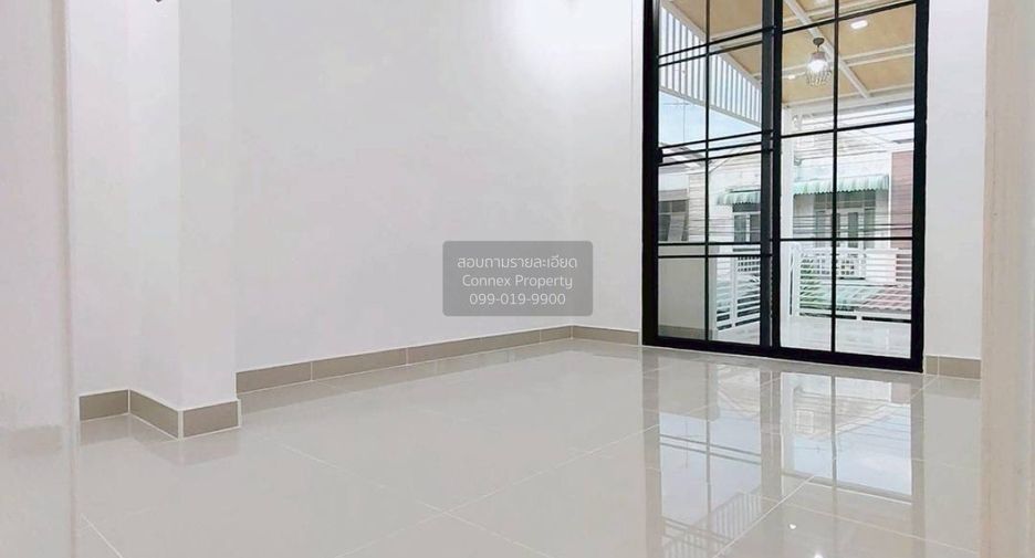Продажа 3 спальни таунхаус в Khlong Luang, Патумтани