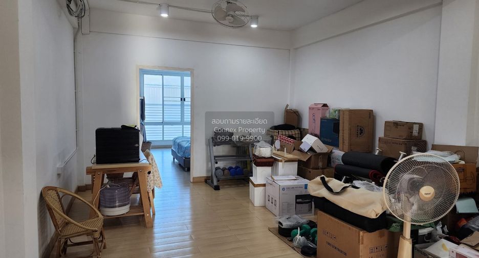出售 3 卧室 商业空间 在 Phasi Charoen, 曼谷