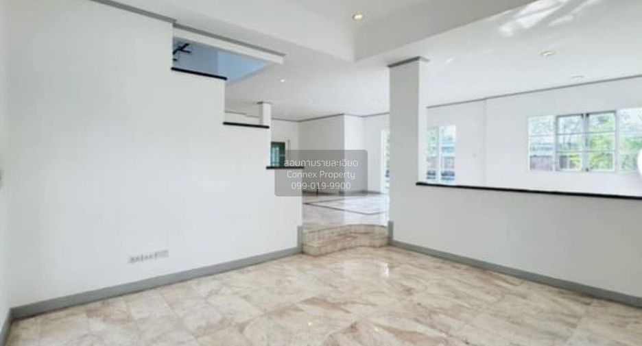Продажа 4 спальни дом в Mueang Pathum Thani, Патумтани