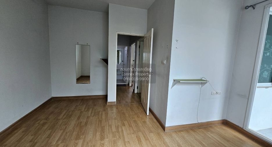 À vendre 4 chambres maison de ville à Bang Phli, Samut Prakan