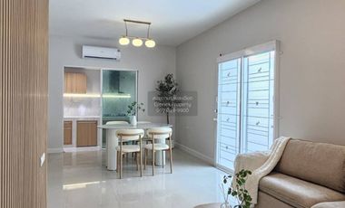 For sale 4 ベッドルーム townhouse in Bang Phli, Samut Prakan