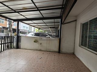 For sale 4 bedrooms townhouse in Bang Phli, Samut Prakan