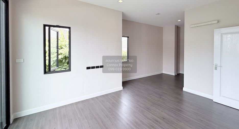 Casa en venta de 4 habitaciones en Bang Kruai, Nonthaburi