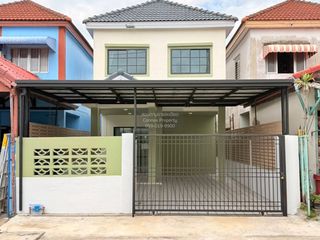 À vendre 4 chambres maison de ville à Nong Chok, Bangkok
