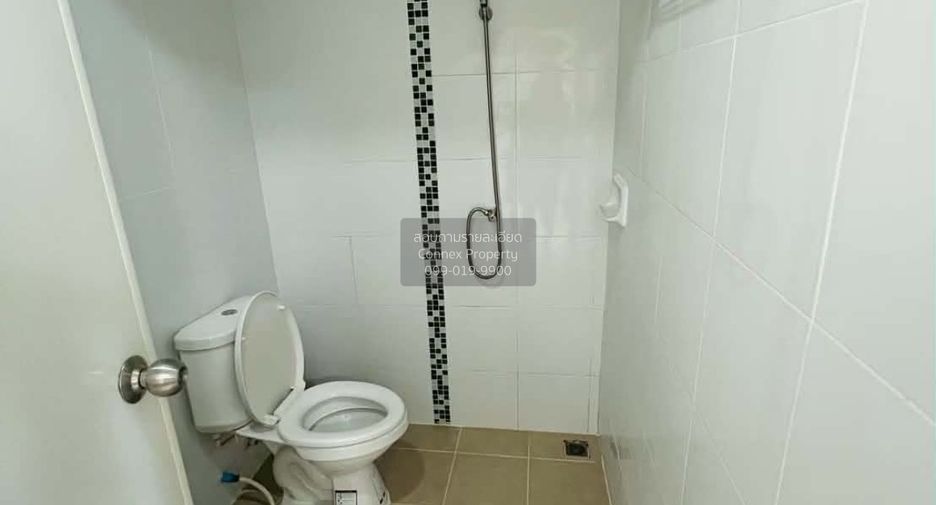 Casa adosada en venta de 3 habitaciones en Mueang Chachoengsao, Chachoengsao