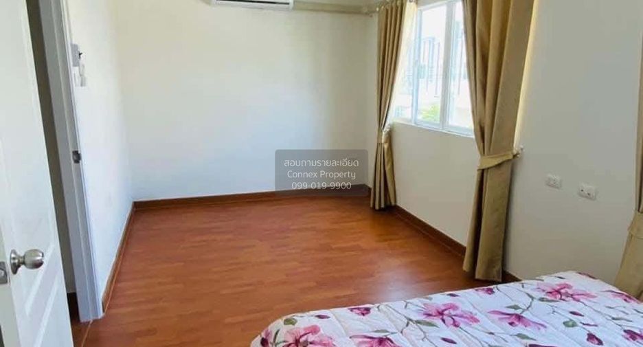Casa adosada en venta de 3 habitaciones en Mueang Chachoengsao, Chachoengsao