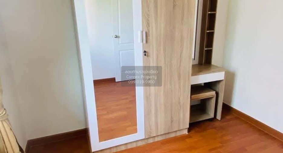 Casa adosada en venta de 3 habitaciones en Mueang Chachoengsao, Chachoengsao
