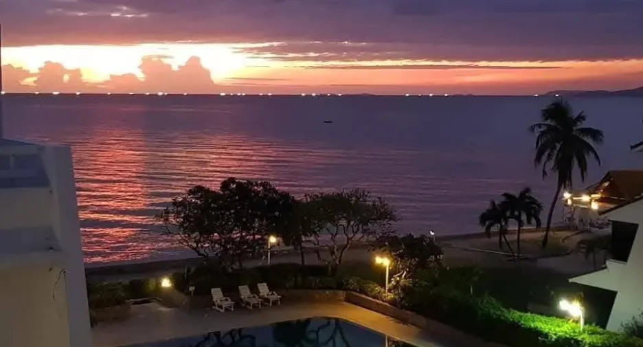 Reihenhaus zur Miete mit 4 Zimmer in Jomtien, Pattaya