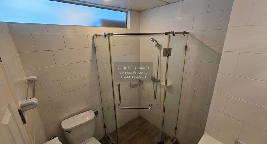 À vendre 1 chambre condo à Khlong San, Bangkok