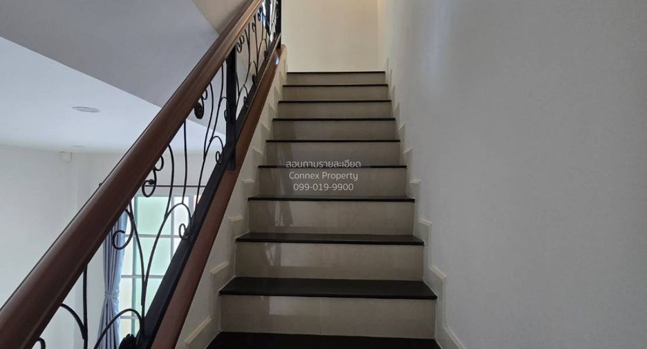 For sale 3 bedrooms townhouse in Bang Bon, Bangkok
