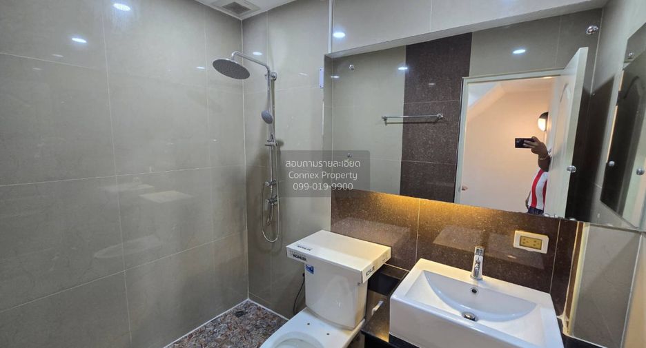 For sale 3 bedrooms townhouse in Bang Bon, Bangkok