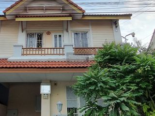 For sale 4 bedrooms townhouse in Mueang Samut Sakhon, Samut Sakhon