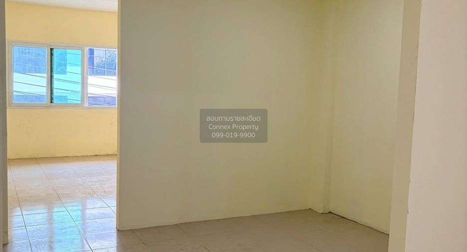For sale 3 bedrooms retail Space in Phra Pradaeng, Samut Prakan