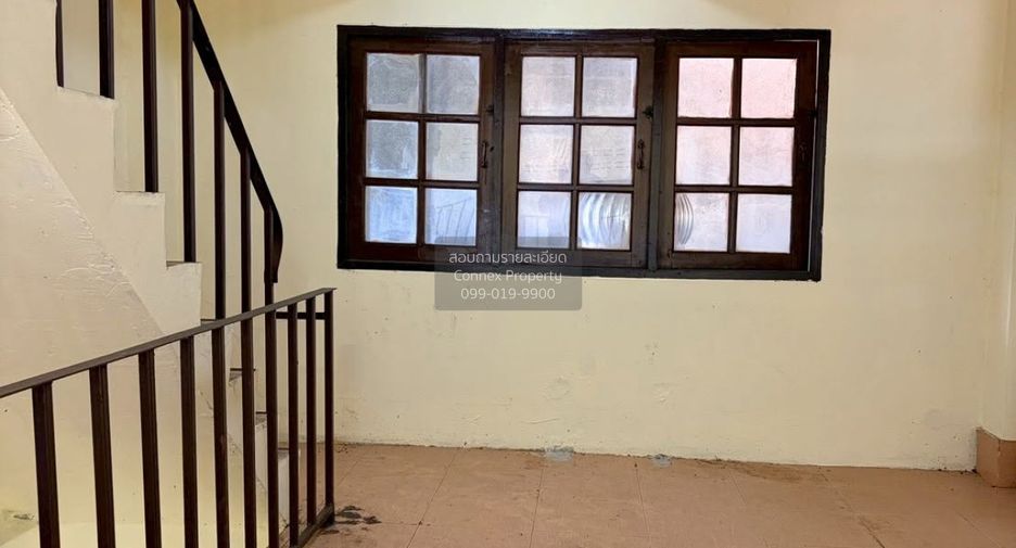 For sale 3 bedrooms retail Space in Phra Pradaeng, Samut Prakan