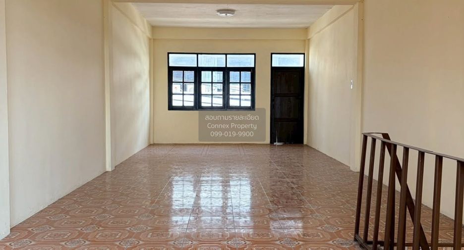 For sale 3 bedrooms retail Space in Phra Pradaeng, Samut Prakan