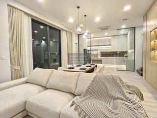 For sale 4 bedrooms house in Saphan Sung, Bangkok