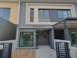 For sale 2 bedrooms townhouse in Bang Khen, Bangkok