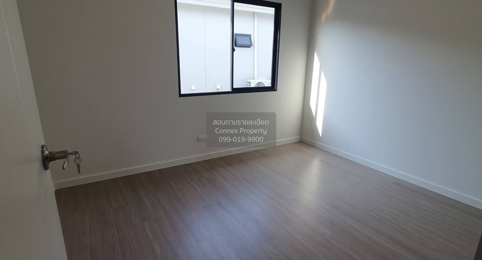 For sale 2 bedrooms townhouse in Bang Khen, Bangkok