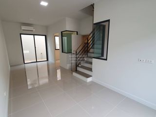 For sale 2 bedrooms townhouse in Bang Khen, Bangkok