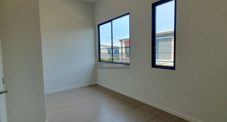 For sale 2 bedrooms townhouse in Bang Khen, Bangkok