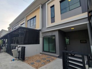 For sale 2 bedrooms townhouse in Bang Khen, Bangkok
