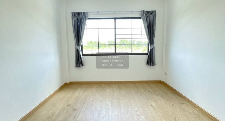 Reihenhaus zum Kauf mit 4 Zimmer in Thanyaburi, Pathum Thani