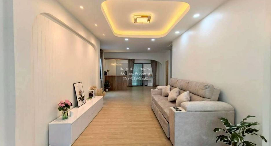 For sale 4 bedrooms house in Sai Mai, Bangkok