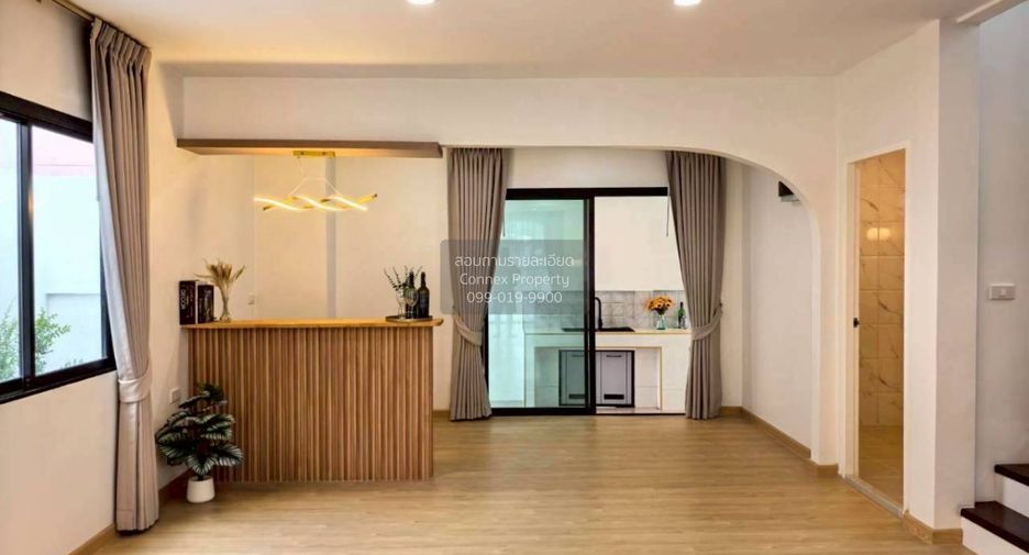 For sale 4 bedrooms house in Sai Mai, Bangkok