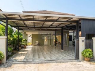For sale 4 bedrooms house in Khan Na Yao, Bangkok