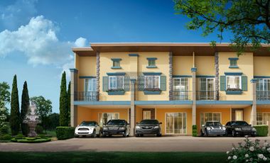 À vendre 4 chambres maison de ville à Lam Luk Ka, Pathum Thani