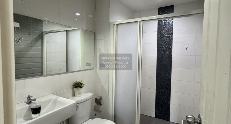 For sale 1 bed condo in Huai Khwang, Bangkok