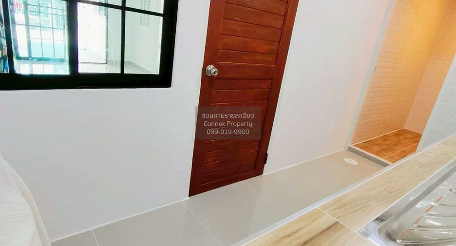 Продажа 2 спальни таунхаус в Khlong Luang, Патумтани