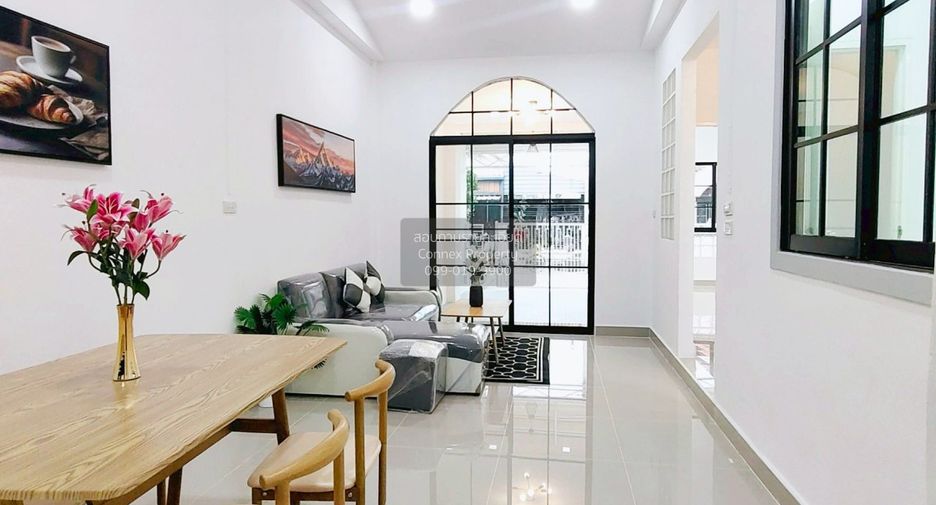 Продажа 2 спальни таунхаус в Khlong Luang, Патумтани