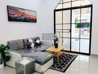 For sale 2 bedrooms townhouse in Khlong Luang, Pathum Thani