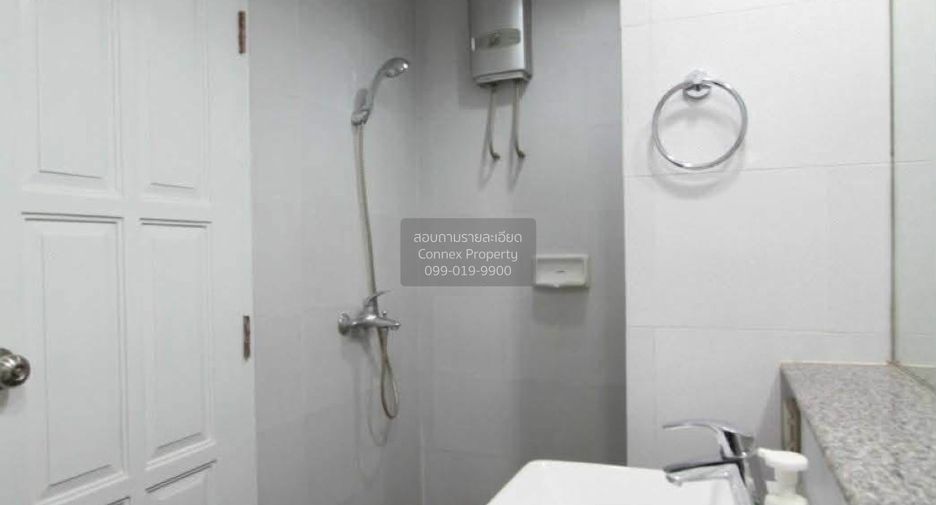 À vendre 2 chambres condo à Yan Nawa, Bangkok