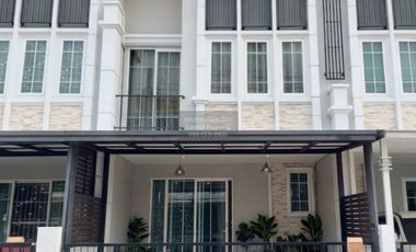 For sale 4 ベッドルーム townhouse in Pak Kret, Nonthaburi