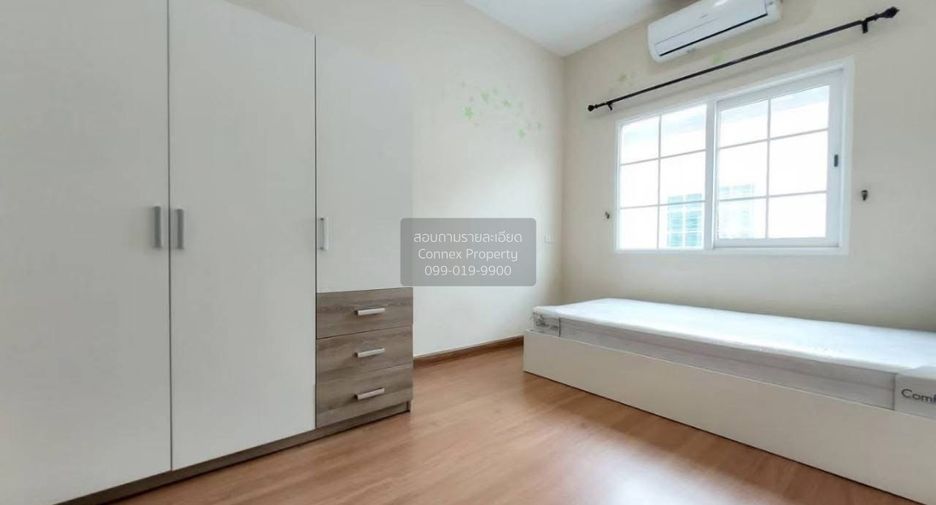 For sale 4 ベッドルーム townhouse in Pak Kret, Nonthaburi