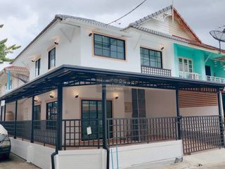 Продажа 3 спальни таунхаус в Khlong Luang, Патумтани