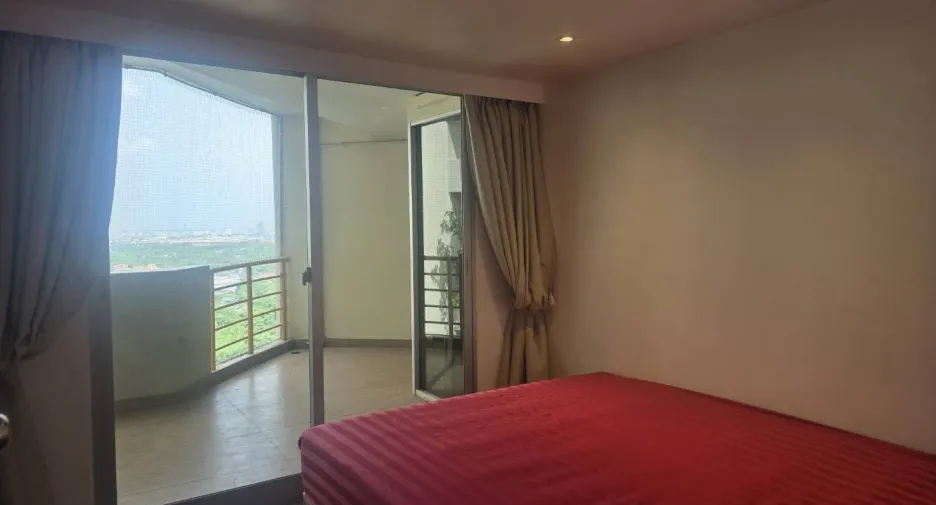 Wohnung zur Miete mit 2 Zimmer in Yan Nawa, Bangkok