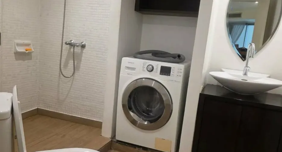 Wohnung zur Miete mit 2 Zimmer in Yan Nawa, Bangkok