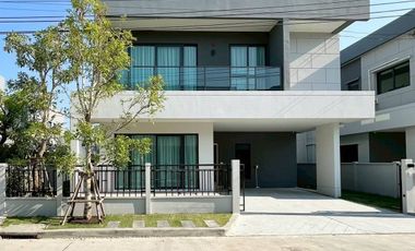 À louer 4 chambres maison à Bang Phli, Samut Prakan