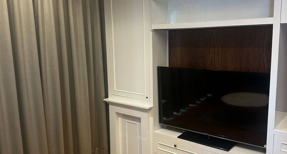 For sale 2 bedrooms condo in Khlong Toei, Bangkok