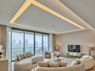 Condo en alquiler y en venta de 5 habitaciones en Pathum Wan, Bangkok