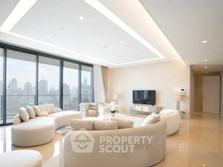 Condo en alquiler y en venta de 5 habitaciones en Pathum Wan, Bangkok