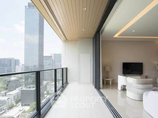 Condo en alquiler y en venta de 5 habitaciones en Pathum Wan, Bangkok