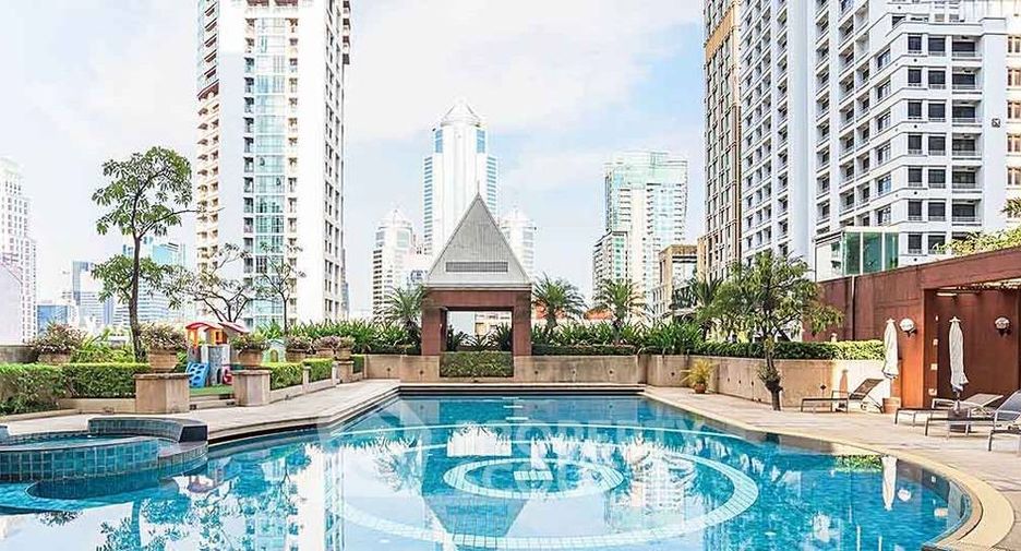For rent 2 bedrooms condo in Pathum Wan, Bangkok